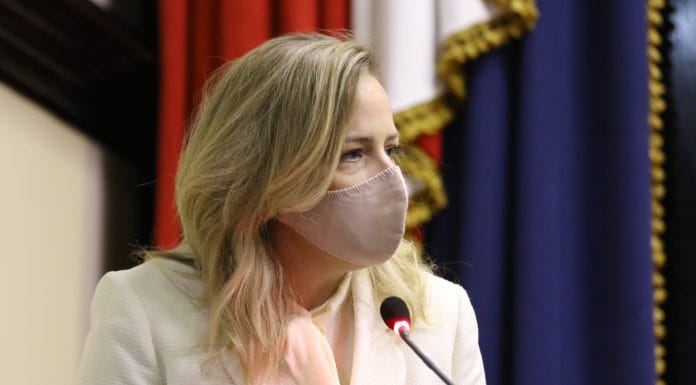 Defensora de los Habitantes desiste de posible reelección