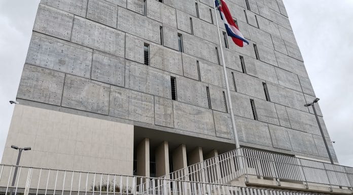 Plan de Gobierno para nuevos impuestos pierde fuerza entre diputados