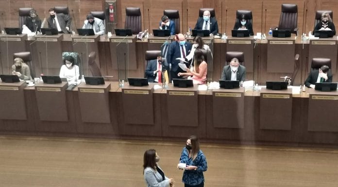 Nidia Céspedes revive proyecto para dejar ‘descalzas’ a 52 cooperativas