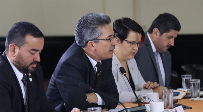 Welmer Ramos presenta proyecto de ley para que el ICE construya obra pública