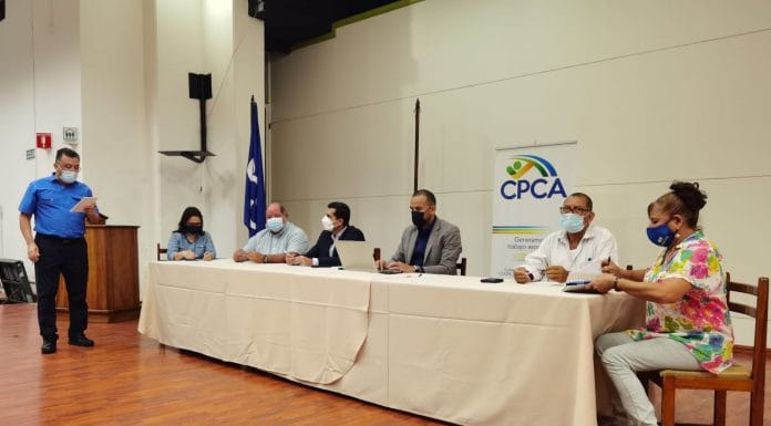 Comisión ayudará a 225 mujeres de cooperativas textileras