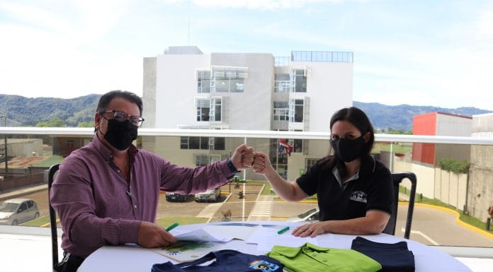 Alianza entre colegio y texilera cooperativistas vestirá estudiantes