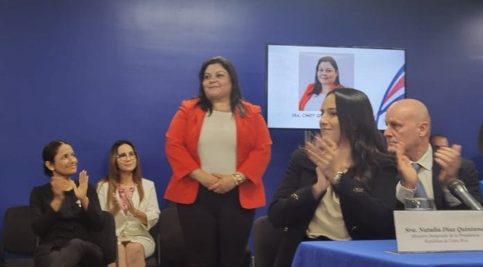 Gobierno corrige error y reafirma a Cindy Quesada como ministra de la Mujer