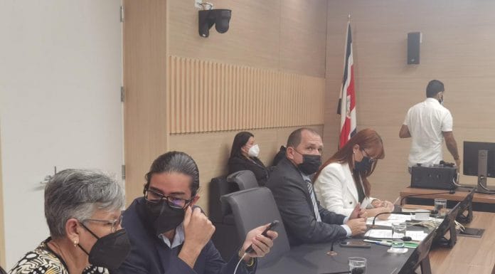 Jefes de Fracción priorizarán discusión de jornadas de 12 horas para este jueves