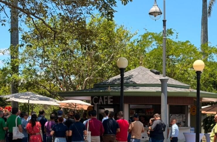 Coopelibertad R.L. inaugura cafetería en el Parque Central de Heredia