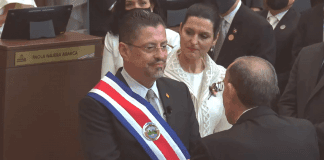 Rodrigo Chaves asume presidencia: “no sólo vamos a ordenar la casa, la vamos a reconstruir”