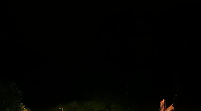 Fuertes lluvias dejan afectaciones en casas, tendido eléctrico y calles de Garabito