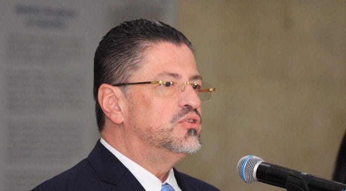Presidente Rodrigo Chaves impulsa reformas a la Regla Fiscal