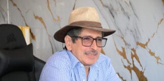 Alcalde de Puerto Jiménez renuncia al PLP y se suma a proyecto de Laura Fernández Enrique Segnini