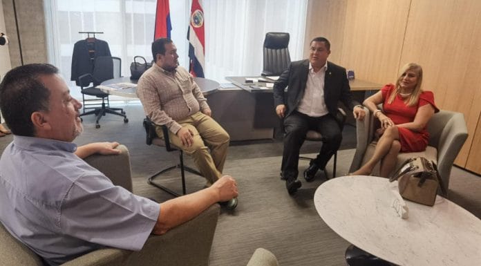 Cooperativismo de autogestión se hace escuchar en la Asamblea Legislativa