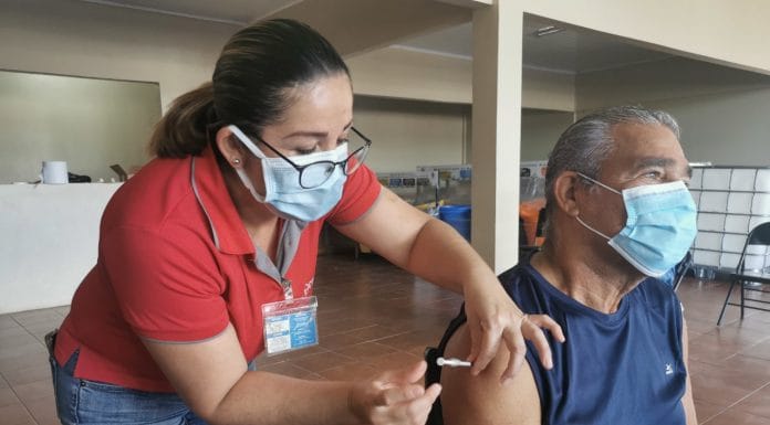 Cooperativas de salud le recuerdan ponerse la tercera y cuarta dosis contra el covid-19