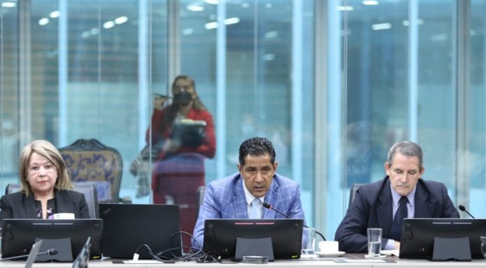 Hacienda acepta errores en regla fiscal y acepta golpe a entes públicos no estatales