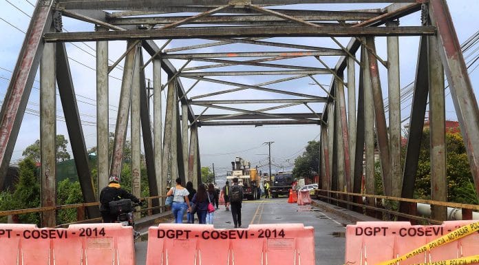 Gobierno urge a diputados crédito del BCIE por $700 millones para 502 proyectos de obra pública