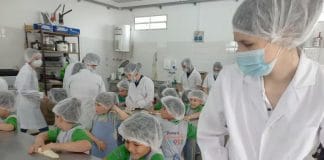 La “mini” cooperativa que fabrica alimentos saludables: ‘Pequeños Emprendedores’