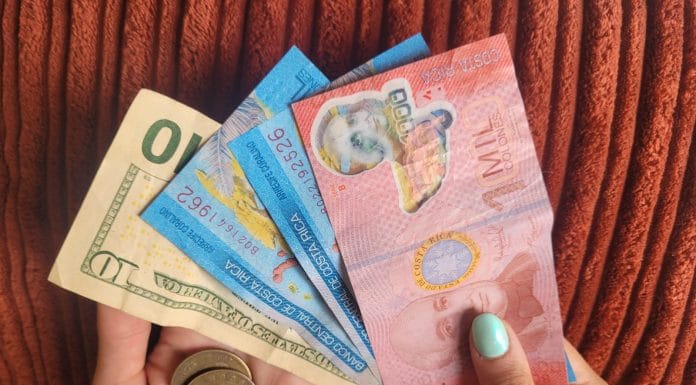 ¡Histórico! Tipo de cambio de dólar para este miércoles se establece en ₡512