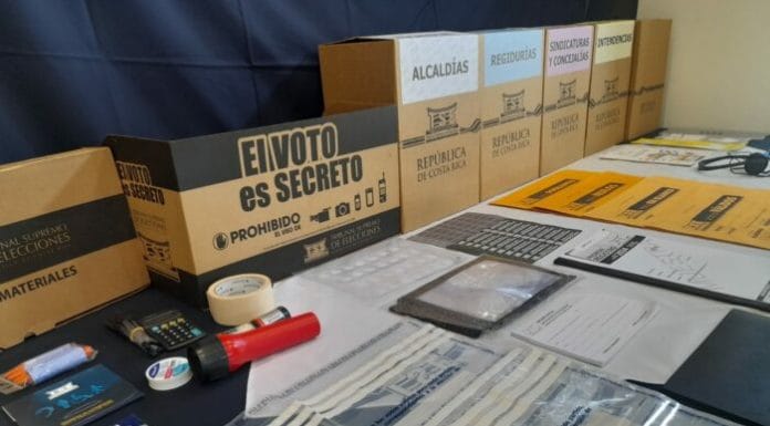 TSE inicia empaque de material electoral