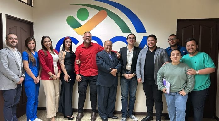 Nace primera cooperativa de ocho personas enfocada en capacitación y educación