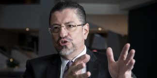 Chaves califica de fraudulentos resultados anunciados tras elecciones en Venezuela