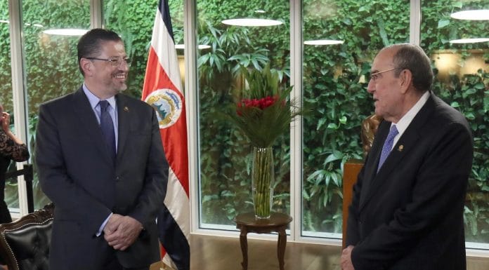 Presidente asegura que país está ante el “ocaso de la monarquía Arias Sánchez”