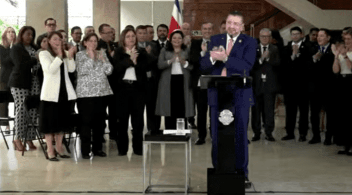 Chaves apoya decisión de la Caja sobre Ebais con Cooperativas