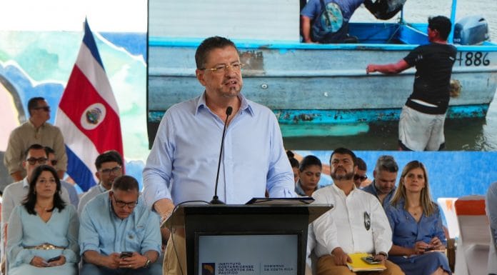 Presidente Chaves: Lennin Hernández debe renunciar