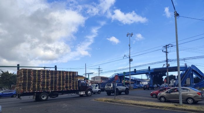 Arrancan obras en Hatillo 6 para eliminar semáforos sobre circunvalación