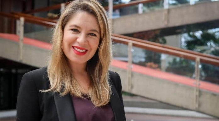 Claudia Dobles anuncia que peleará la Presidencia del país con el PAC