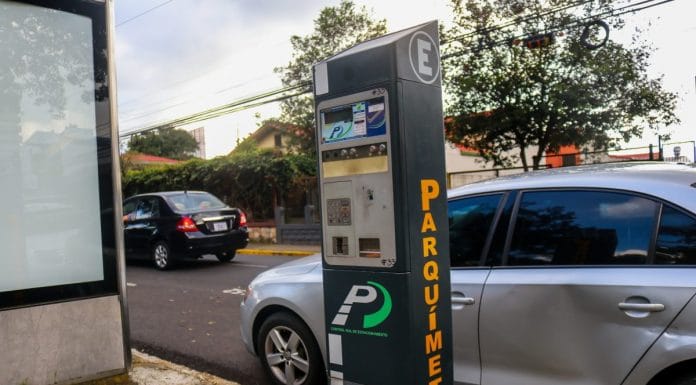 Municipalidad de San José firma contrato para reactivar parquímetros en San José