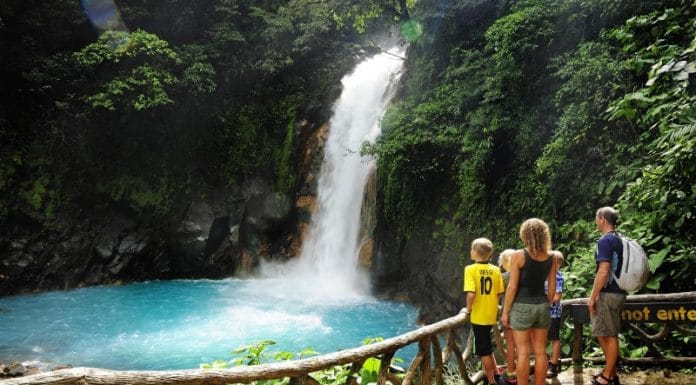 Turismo superó los $5400 millones en divisas y aumentó empleo al cierre del 2024, afirma el Gobierno