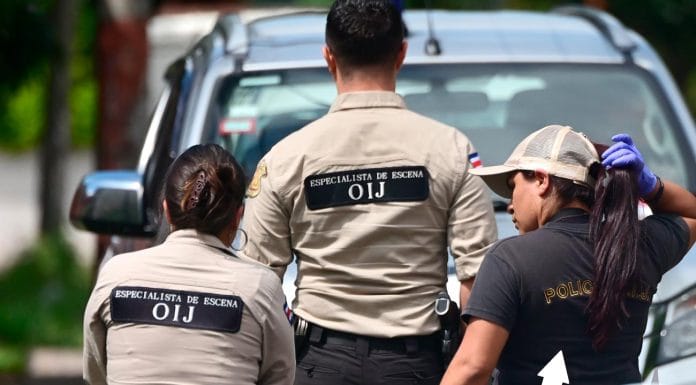 Presidente vetará ley que permite pensionarse a los 55 años a los agentes del OIJ por ser “politiquero”