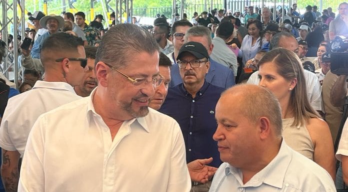 “Cooperativistas muchas gracias por lo que están haciendo por este país”, dice Rodrigo Chaves en celebración