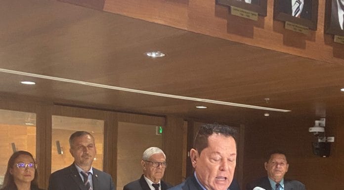 Apegado a “la transparencia y honestidad” diputado Alexander Vargas renuncia a la inmunidad