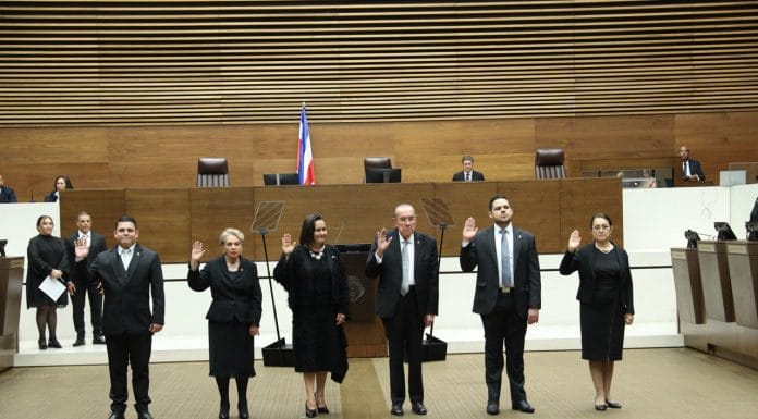 Oposición elige directorio de la Asamblea Legislativa sin dar espacio al oficialismo