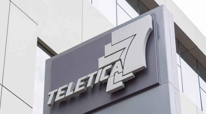 Chaves denuncia a periodistas de Teletica y René Picado e Ignacio Santos le piden reunión