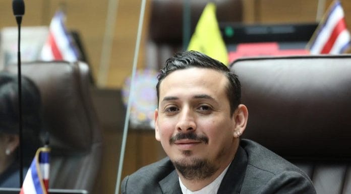 35 personas aspiran a ser diputados con el Frente Amplio y solo Ariel Robles buscará la presidencia
