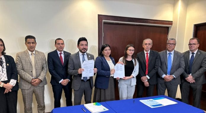 Universidades y Gobierno logran acuerdo, FEES aumentará ₡5.876 millones pero condicionado a becas