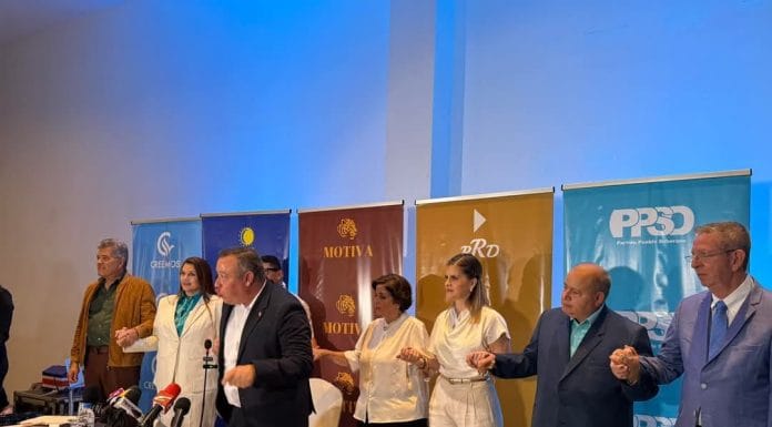 Pilar Cisneros ratifica al Partido Pueblo Soberano como el oficial, líderes cooperativistas se unen a comando de campaña