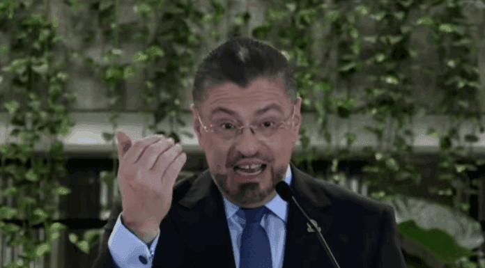 Chaves confirma que asistirá a comparecencia del viernes para demostrar intento de “golpe de estado judicial”