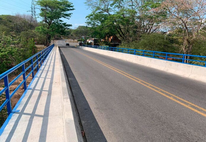 Puente-Rio-Tarcoles
