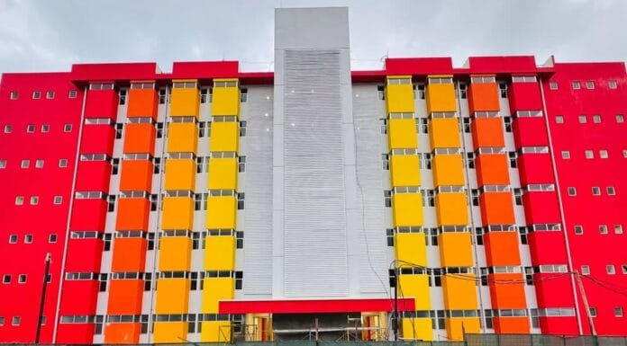 Cooperativista visitan primera Torre del Espíritu Santo que dará albergue a 372 jóvenes