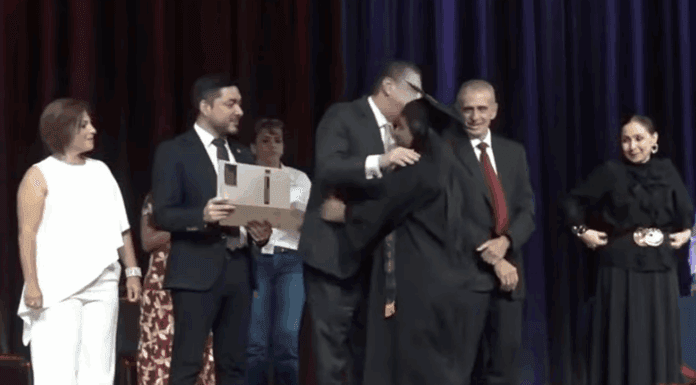 2609 nuevos bachilleres se gradúan hoy gracias a Bachillerato para la empleabilidad