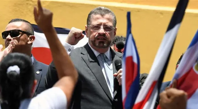 Asamblea no comunicó al Presidente protocolo para hoy, por lo que no se presentará a comparecer