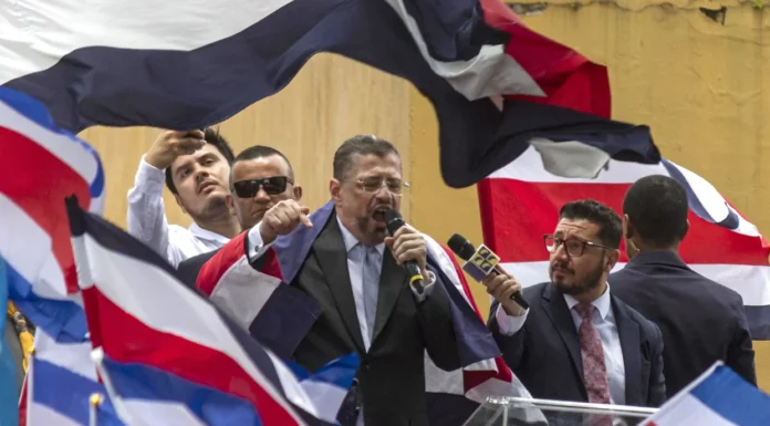 DIS denuncia supuesto pago de sicario para asesinar al Presidente de la República