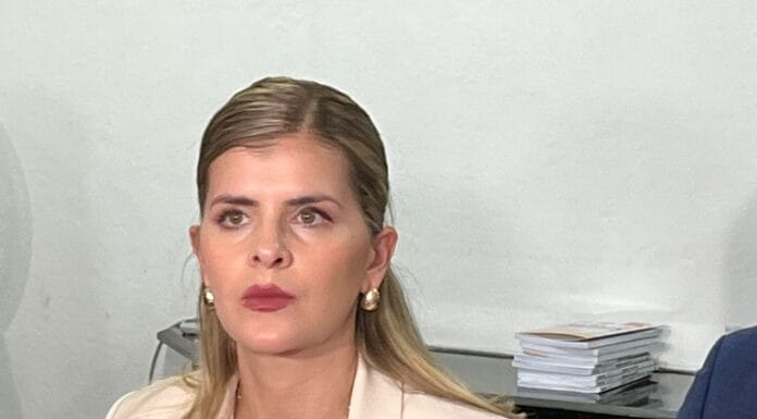 “América Latina debe sacudirse ya, de los mismos de siempre”, dice candidata Laura Fernández por detención de Maduro