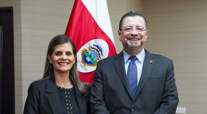 Rodrigo Chaves nombra a Laura Fernández como ministra de la Presidencia Rodrigo Chaves Laura Fernández