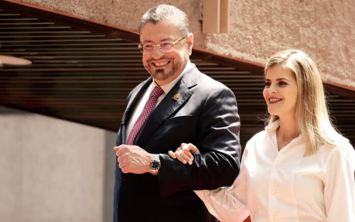 Chaves y Fernández