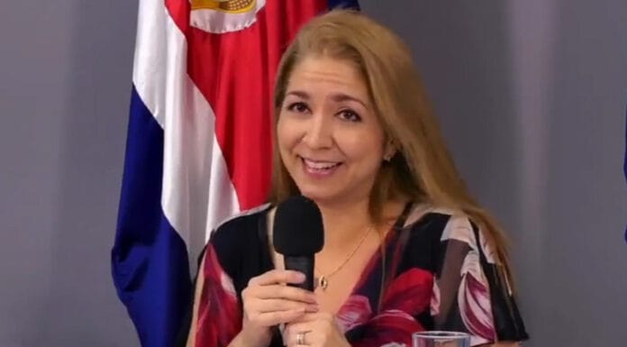 Mary Munive descarta continuar como ministra de Salud: “yo estoy muy cansada”