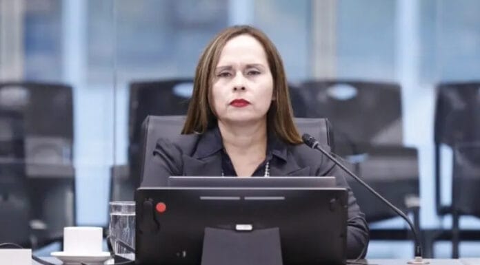 Oficialismo postulará mujer para presidencia del congreso y dos hombres liderarán fracción