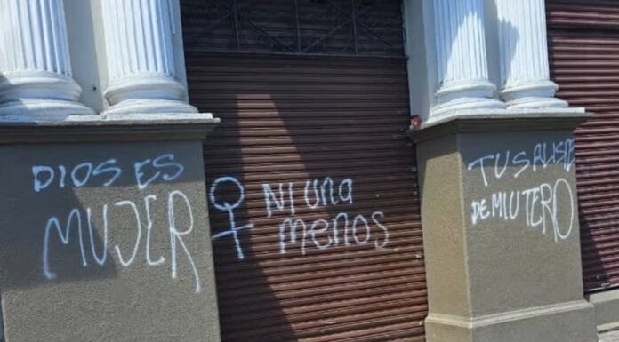 Gobierno reprocha vandalismo contra el Melico Salazar y anuncia demanda