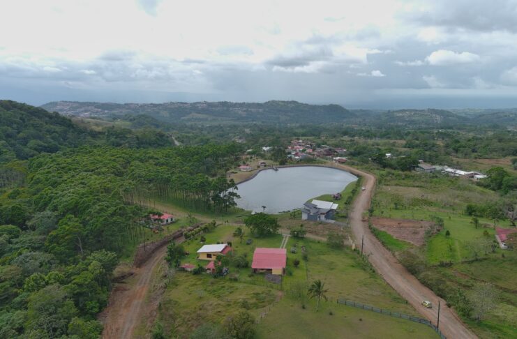 Coopesantos abre acceso a energía privada más barata en Costa Rica